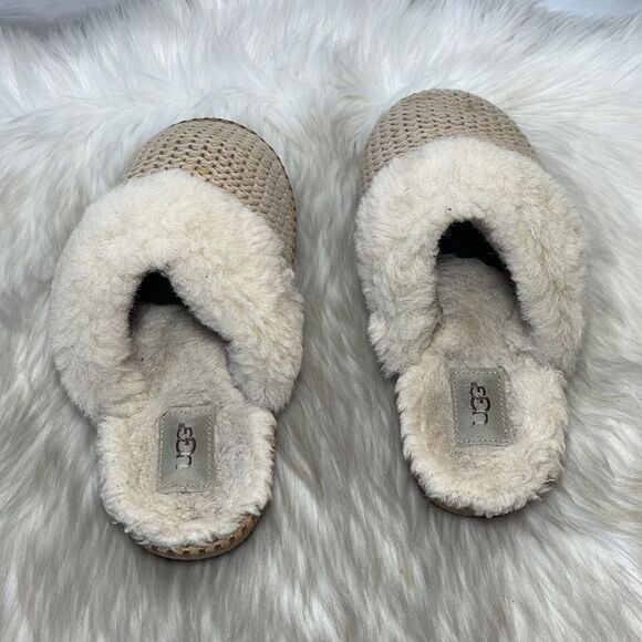 UGG Aira Cream Knit Lined Slippers Sz 7 - Picture 3 of 7